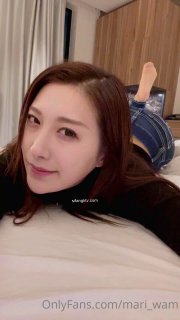 耽美动漫良家人妻掰开双腿舔逼爽歪歪，主动风骚插入浪叫，精彩劲爆